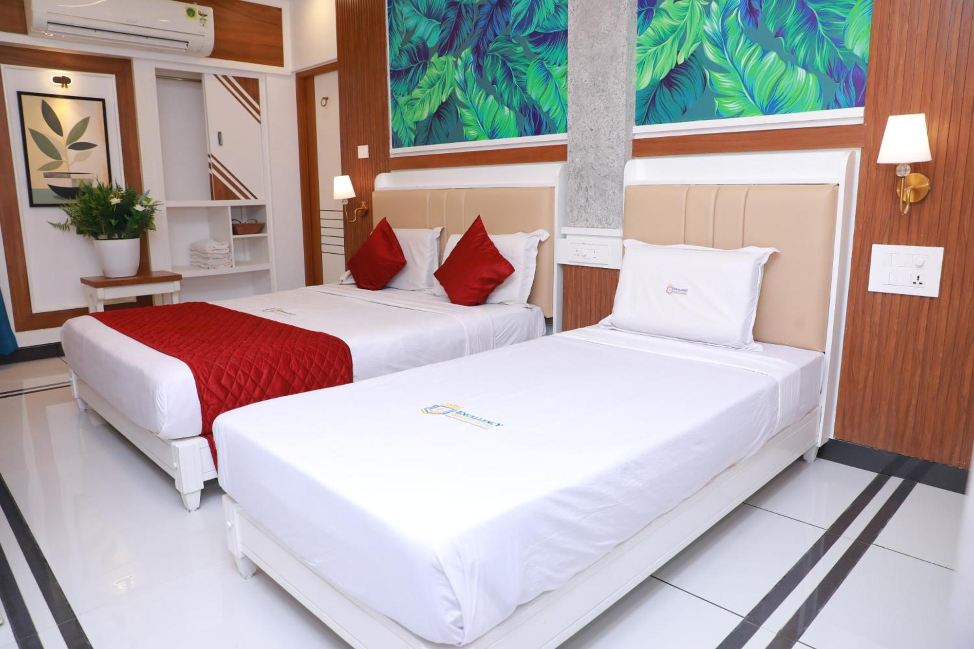 Kochi Excellency Airport Hotel מראה חיצוני תמונה