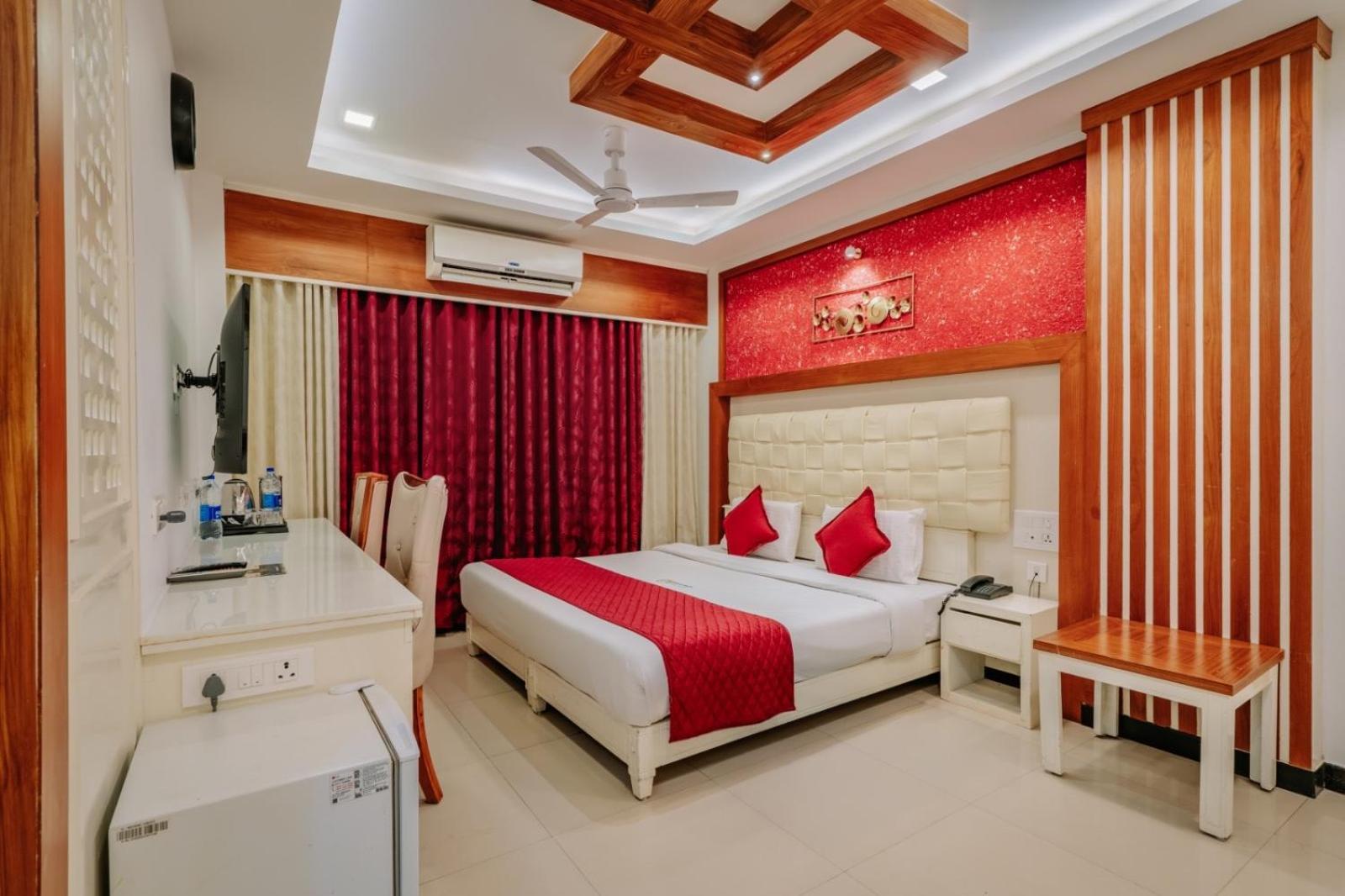 Kochi Excellency Airport Hotel מראה חיצוני תמונה